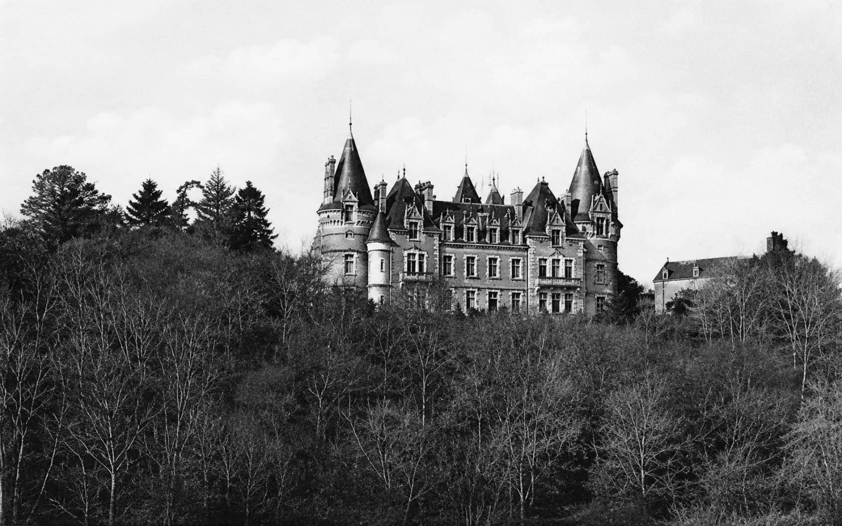 Le Château de la Touche d'Amour — vue moderne